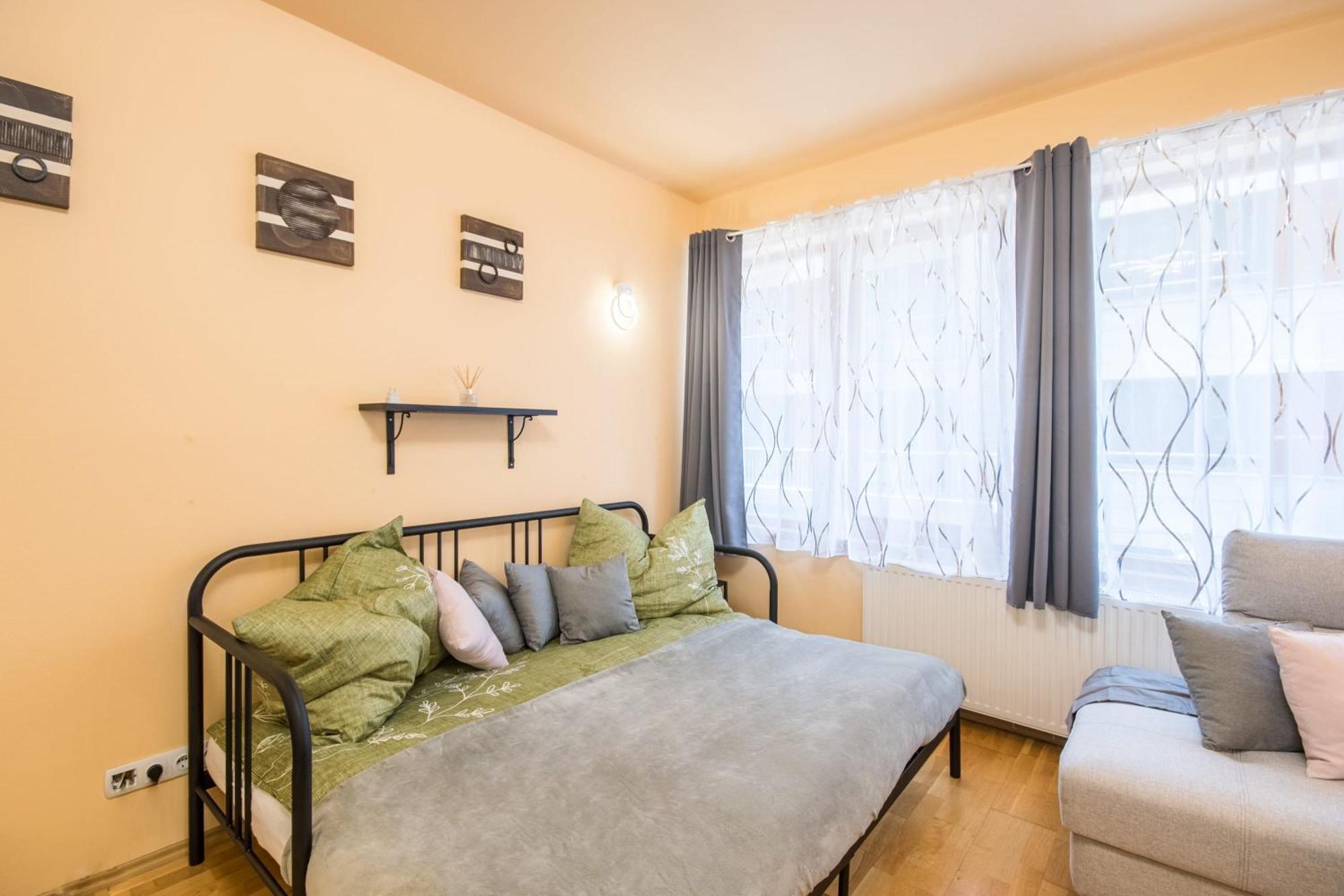 Appartamento Very Central - Large - Balcony - Comfy Budapest Esterno foto