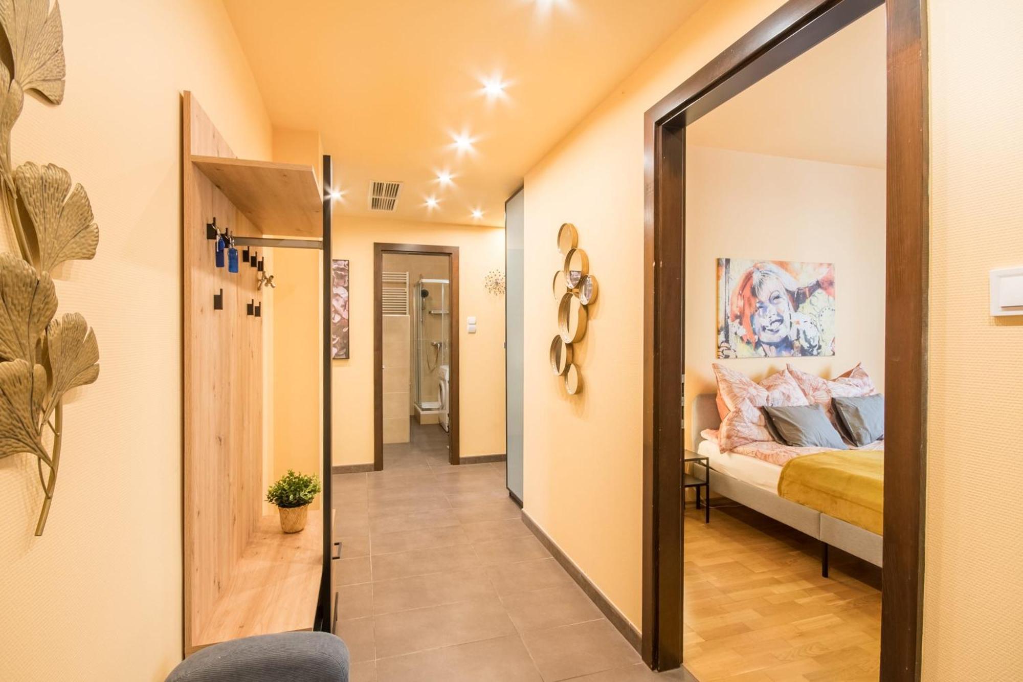 Appartamento Very Central - Large - Balcony - Comfy Budapest Esterno foto